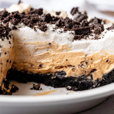 Peanut Butter Oreo Pie